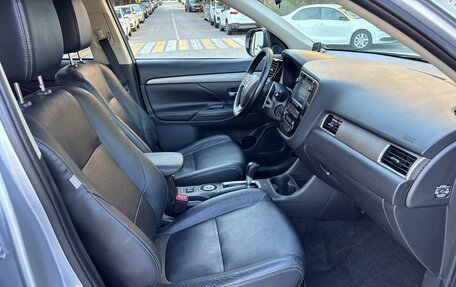 Mitsubishi Outlander III рестайлинг 3, 2012 год, 1 550 000 рублей, 10 фотография