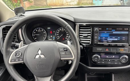 Mitsubishi Outlander III рестайлинг 3, 2012 год, 1 550 000 рублей, 13 фотография