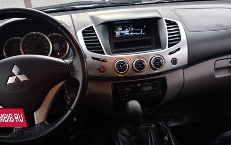 Mitsubishi L200 IV рестайлинг, 2013 год, 1 550 000 рублей, 7 фотография