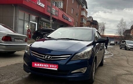 Hyundai Solaris II рестайлинг, 2015 год, 888 000 рублей, 2 фотография