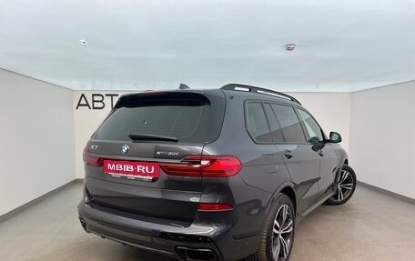 BMW X7, 2021 год, 8 990 000 рублей, 2 фотография