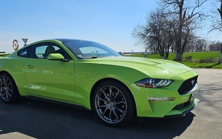 Ford Mustang VI рестайлинг, 2020 год, 3 850 000 рублей, 1 фотография