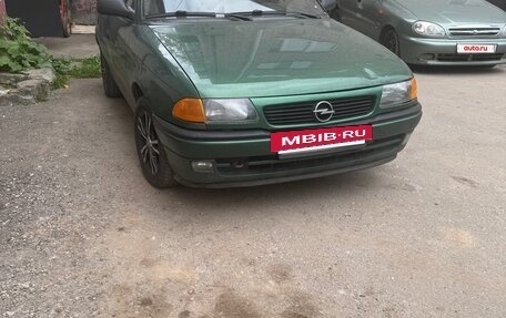 Opel Astra F, 1997 год, 270 000 рублей, 2 фотография