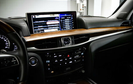 Lexus LX III, 2016 год, 5 597 000 рублей, 24 фотография