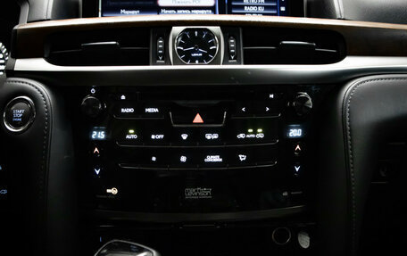 Lexus LX III, 2016 год, 5 597 000 рублей, 26 фотография