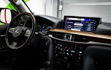 Lexus LX III, 2016 год, 5 597 000 рублей, 31 фотография