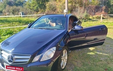 Mercedes-Benz E-Класс, 2011 год, 1 190 000 рублей, 6 фотография
