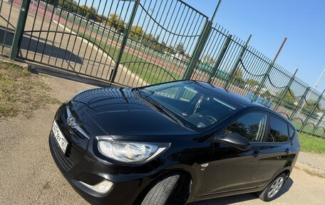 Hyundai Solaris II рестайлинг, 2012 год, 950 000 рублей, 3 фотография