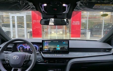 Toyota Camry, 2025 год, 4 990 000 рублей, 9 фотография