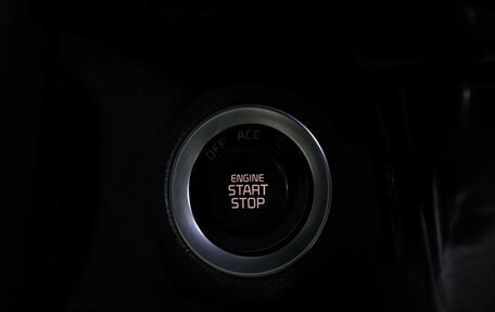 KIA Quoris I, 2017 год, 2 249 000 рублей, 18 фотография