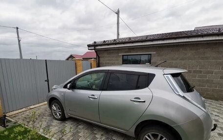 Nissan Leaf I, 2014 год, 630 000 рублей, 2 фотография