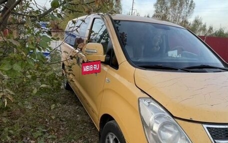 Hyundai Grand Starex Grand Starex I рестайлинг 2, 2012 год, 1 000 000 рублей, 4 фотография