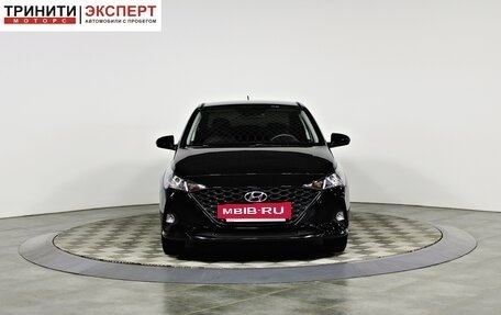 Hyundai Solaris II рестайлинг, 2021 год, 1 657 000 рублей, 2 фотография