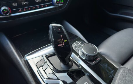 BMW 5 серия, 2019 год, 2 640 000 рублей, 11 фотография