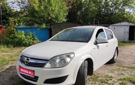 Opel Astra H, 2011 год, 470 000 рублей, 1 фотография