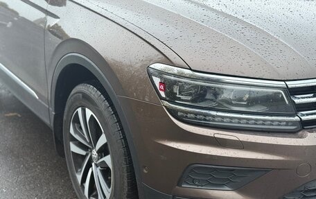 Volkswagen Tiguan II, 2019 год, 2 300 000 рублей, 3 фотография