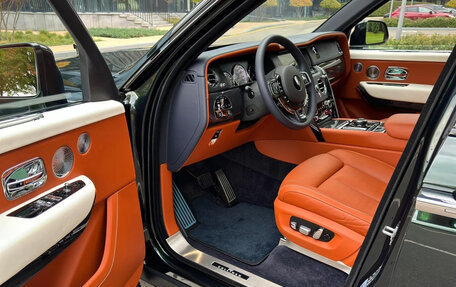 Rolls-Royce Cullinan, 2023 год, 49 900 000 рублей, 20 фотография