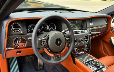 Rolls-Royce Cullinan, 2023 год, 49 900 000 рублей, 23 фотография