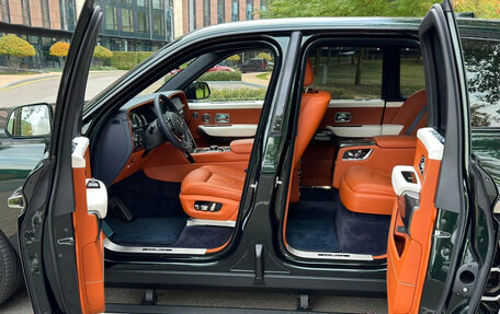 Rolls-Royce Cullinan, 2023 год, 49 900 000 рублей, 15 фотография