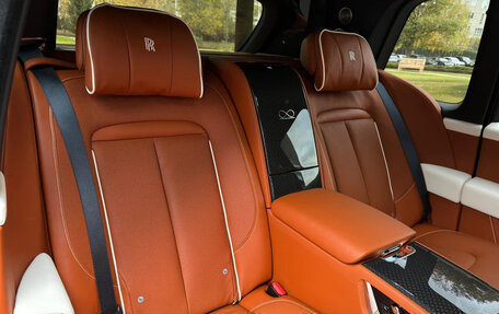 Rolls-Royce Cullinan, 2023 год, 49 900 000 рублей, 36 фотография