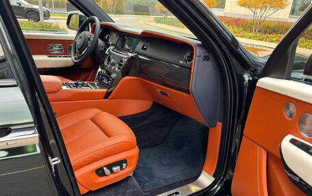Rolls-Royce Cullinan, 2023 год, 49 900 000 рублей, 31 фотография