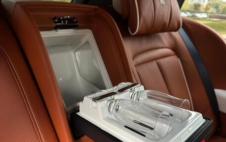 Rolls-Royce Cullinan, 2023 год, 49 900 000 рублей, 38 фотография