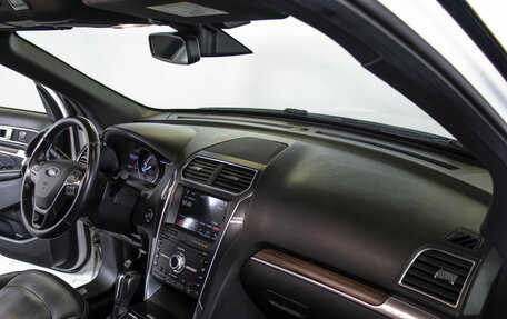Ford Explorer VI, 2019 год, 2 565 000 рублей, 9 фотография