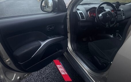 Mitsubishi Outlander III рестайлинг 3, 2008 год, 810 000 рублей, 10 фотография