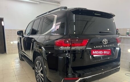 Toyota Land Cruiser, 2023 год, 10 700 000 рублей, 2 фотография