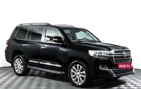 Toyota Land Cruiser 200, 2016 год, 5 490 000 рублей, 3 фотография