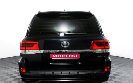 Toyota Land Cruiser 200, 2016 год, 5 490 000 рублей, 6 фотография