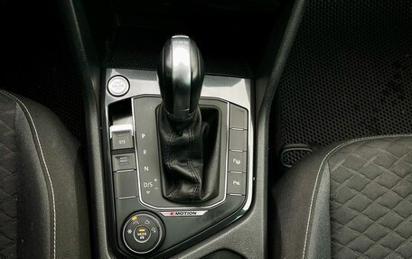 Volkswagen Tiguan II, 2018 год, 2 790 000 рублей, 8 фотография