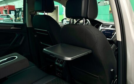 Volkswagen Tiguan II, 2018 год, 2 790 000 рублей, 13 фотография