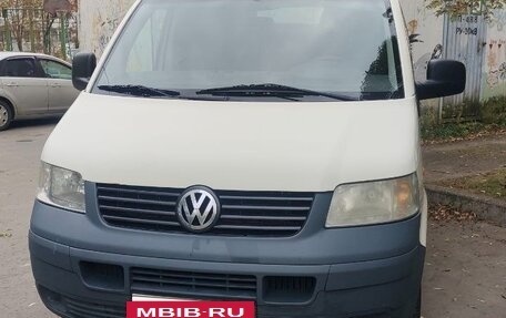 Volkswagen Transporter T5 рестайлинг, 2006 год, 720 000 рублей, 2 фотография