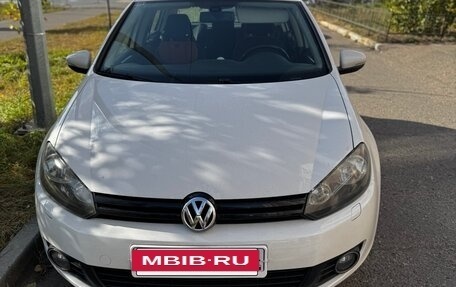 Volkswagen Golf VI, 2010 год, 1 050 000 рублей, 2 фотография
