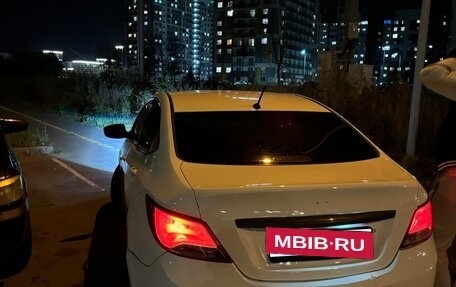 Hyundai Solaris II рестайлинг, 2014 год, 230 000 рублей, 2 фотография