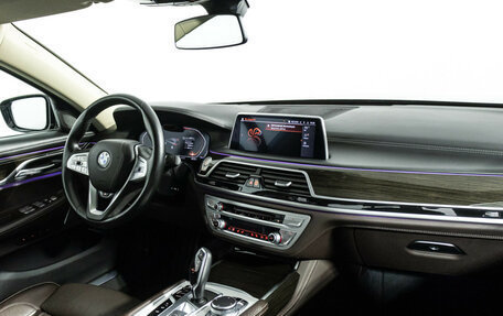 BMW 7 серия, 2019 год, 6 900 000 рублей, 9 фотография