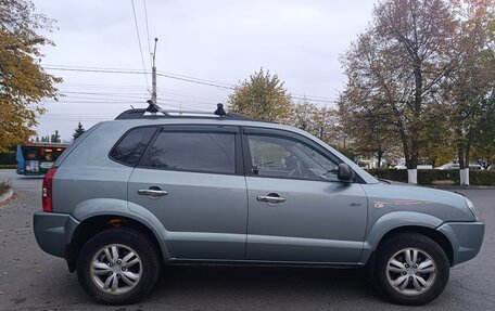Hyundai Tucson III, 2007 год, 680 000 рублей, 2 фотография