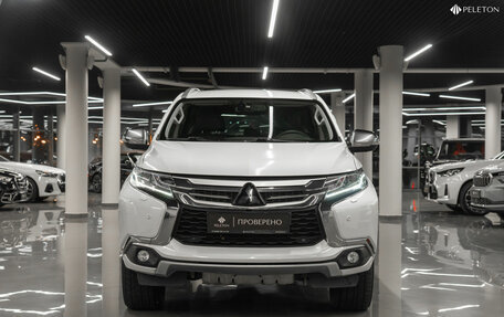 Mitsubishi Pajero Sport III рестайлинг, 2018 год, 2 480 000 рублей, 3 фотография