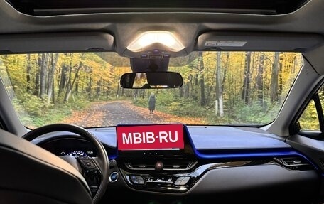 Toyota C-HR I рестайлинг, 2023 год, 3 190 000 рублей, 24 фотография