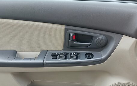 KIA Cerato I, 2006 год, 350 000 рублей, 8 фотография