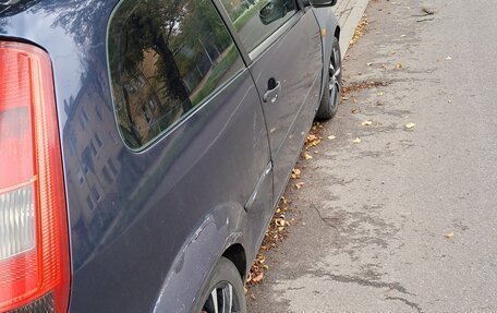 Ford Fiesta, 2004 год, 300 000 рублей, 6 фотография
