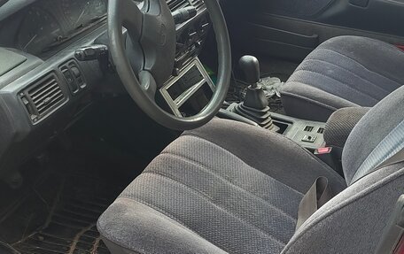 Mitsubishi Galant VIII, 1991 год, 60 000 рублей, 3 фотография