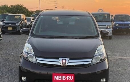 Toyota ISis I, 2017 год, 1 084 000 рублей, 2 фотография