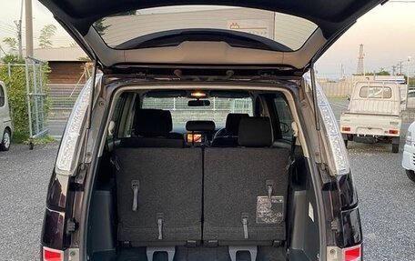 Toyota ISis I, 2017 год, 1 084 000 рублей, 15 фотография