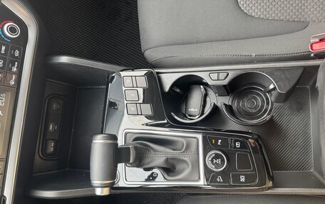 KIA Sportage IV рестайлинг, 2023 год, 3 700 000 рублей, 13 фотография