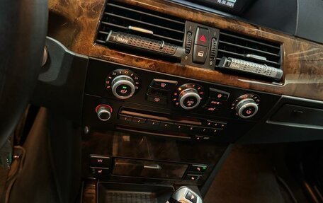 BMW 5 серия, 2008 год, 1 300 000 рублей, 13 фотография