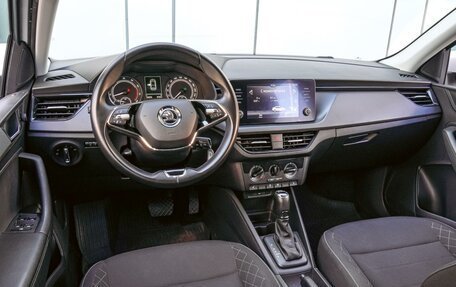 Skoda Rapid II, 2022 год, 1 700 000 рублей, 6 фотография