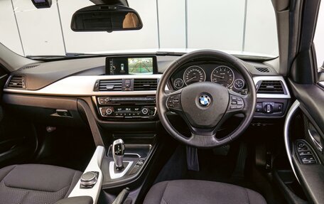 BMW 3 серия, 2017 год, 1 580 000 рублей, 6 фотография