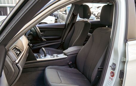 BMW 3 серия, 2017 год, 1 580 000 рублей, 8 фотография